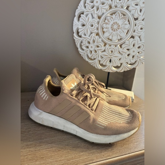 Adidas Swift Run Sneakers - Picture 4 of 10